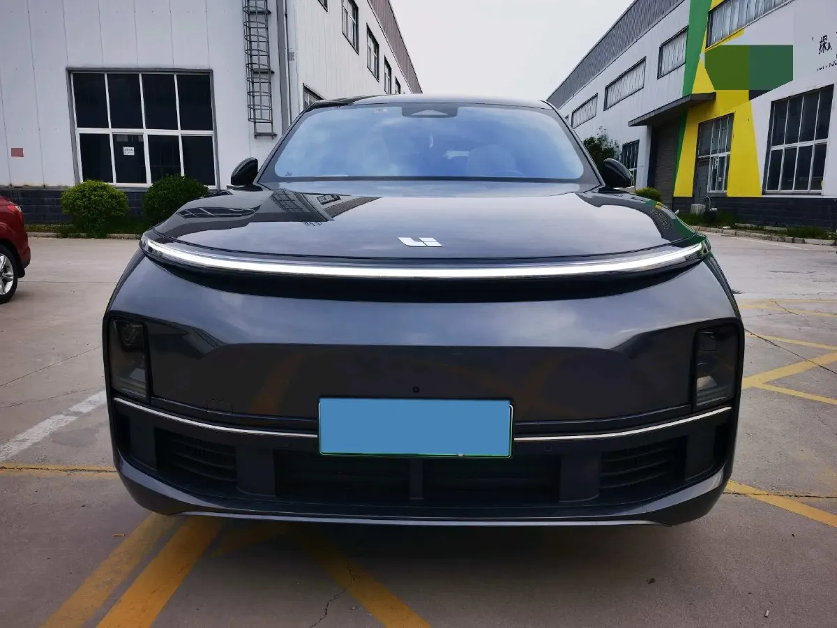 2024 Volvo S60 2.0T 197HP L4 7DCT,autocango,china used car exporter,china ev exporter,chinese used car exporter,chinese used ev exporter