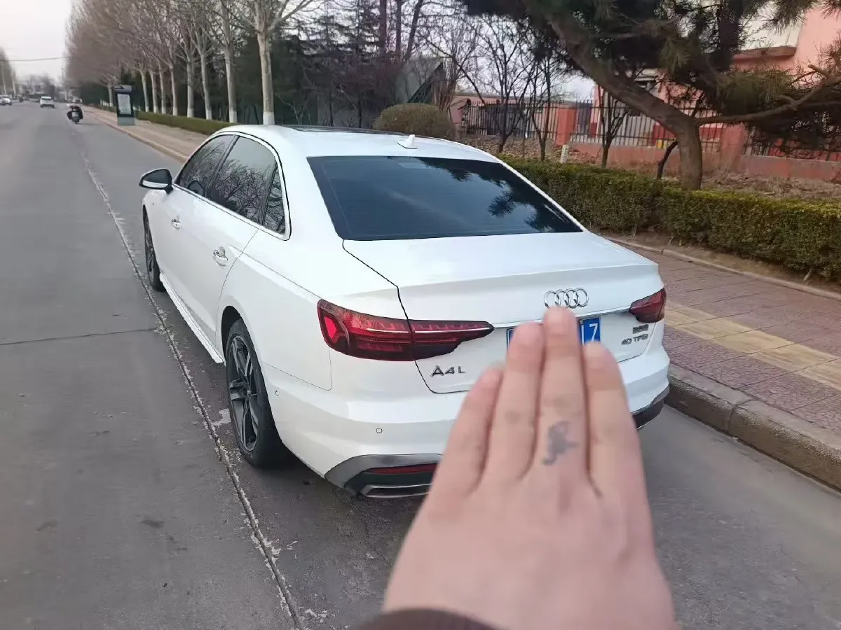 2020 Audi A4L 2.0T 190HP L4 7DCT,autocango,china used car exporter,china ev exporter,chinese used car exporter,chinese used ev exporter