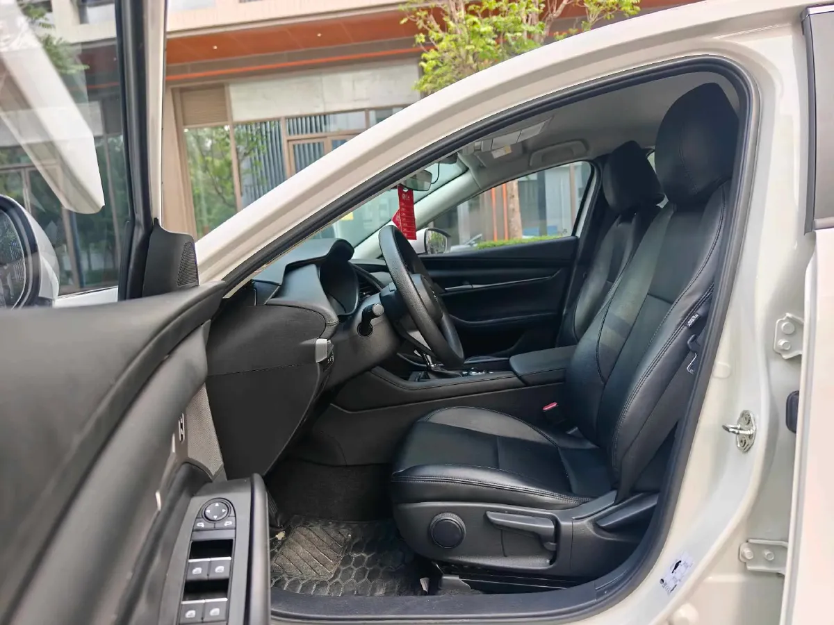 2023 Mazda 3 Axela 2.0L 158HP L4 6AT,autocango,china used car exporter,china ev exporter,chinese used car exporter,chinese used ev exporter