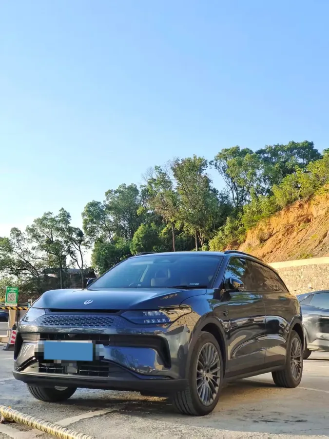 2023 Leapmotor C11 1.5L 95HP L4 REEV 30.1KWH,autocango,china used car exporter,china ev exporter,chinese used car exporter,chinese used ev exporter