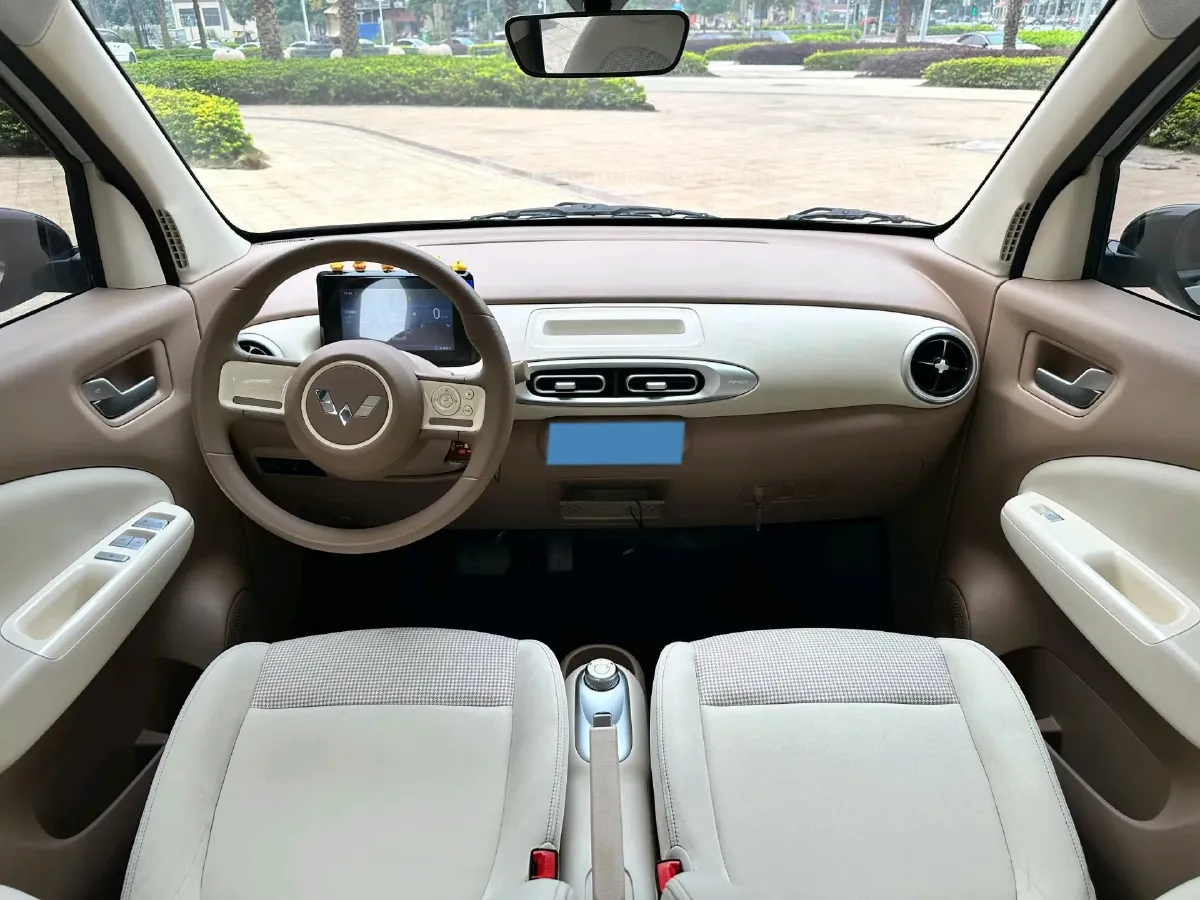 2025 WuLing HongGuang MINI EV BEV 16.2KWH,autocango,china used car exporter,china ev exporter,chinese used car exporter,chinese used ev exporter
