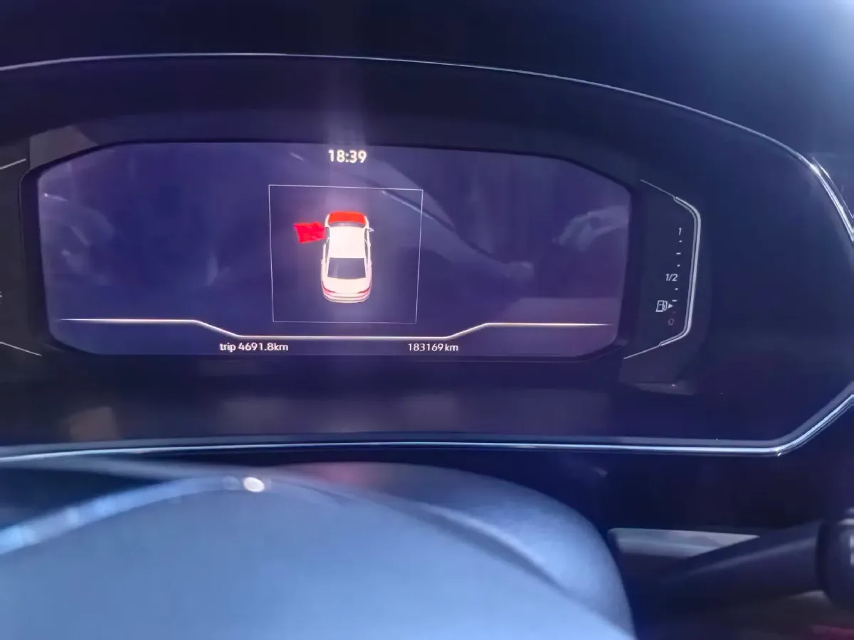 2021 Volkswagen Passat 2.0T 186HP L4 7DCT,autocango,china used car exporter,china ev exporter,chinese used car exporter,chinese used ev exporter