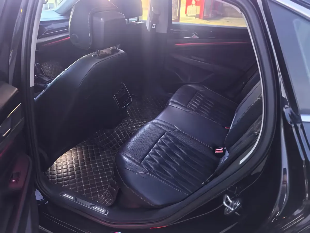 2021 Volkswagen Passat 2.0T 186HP L4 7DCT,autocango,china used car exporter,china ev exporter,chinese used car exporter,chinese used ev exporter