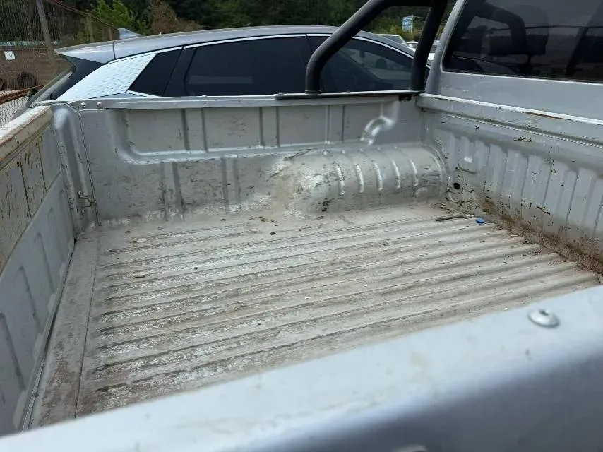 2022 Isuzu RE-MAX Jim 2.4T 211HP L4 5MT,autocango,china used car exporter,china ev exporter,chinese used car exporter,chinese used ev exporter