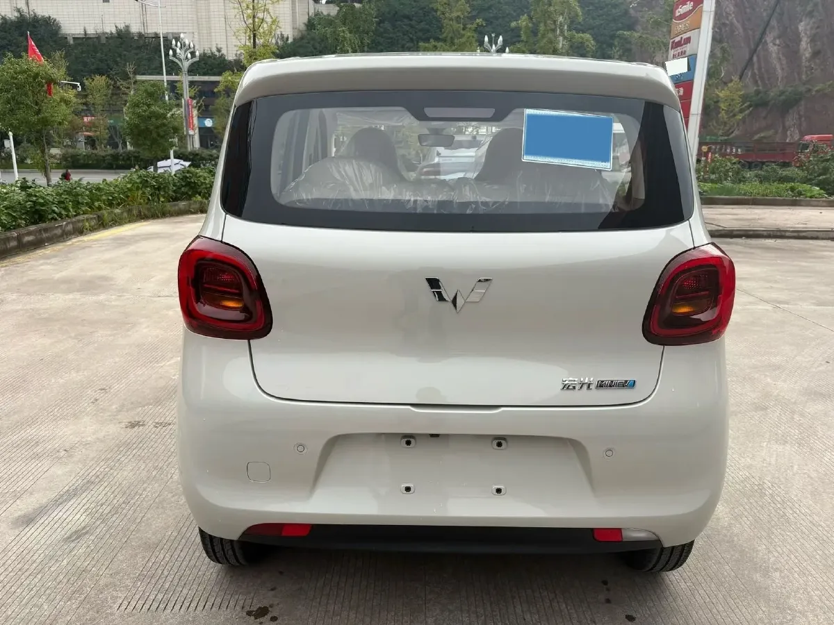 2025 WuLing HongGuang MINI EV BEV 16.2KWH,autocango,china used car exporter,china ev exporter,chinese used car exporter,chinese used ev exporter
