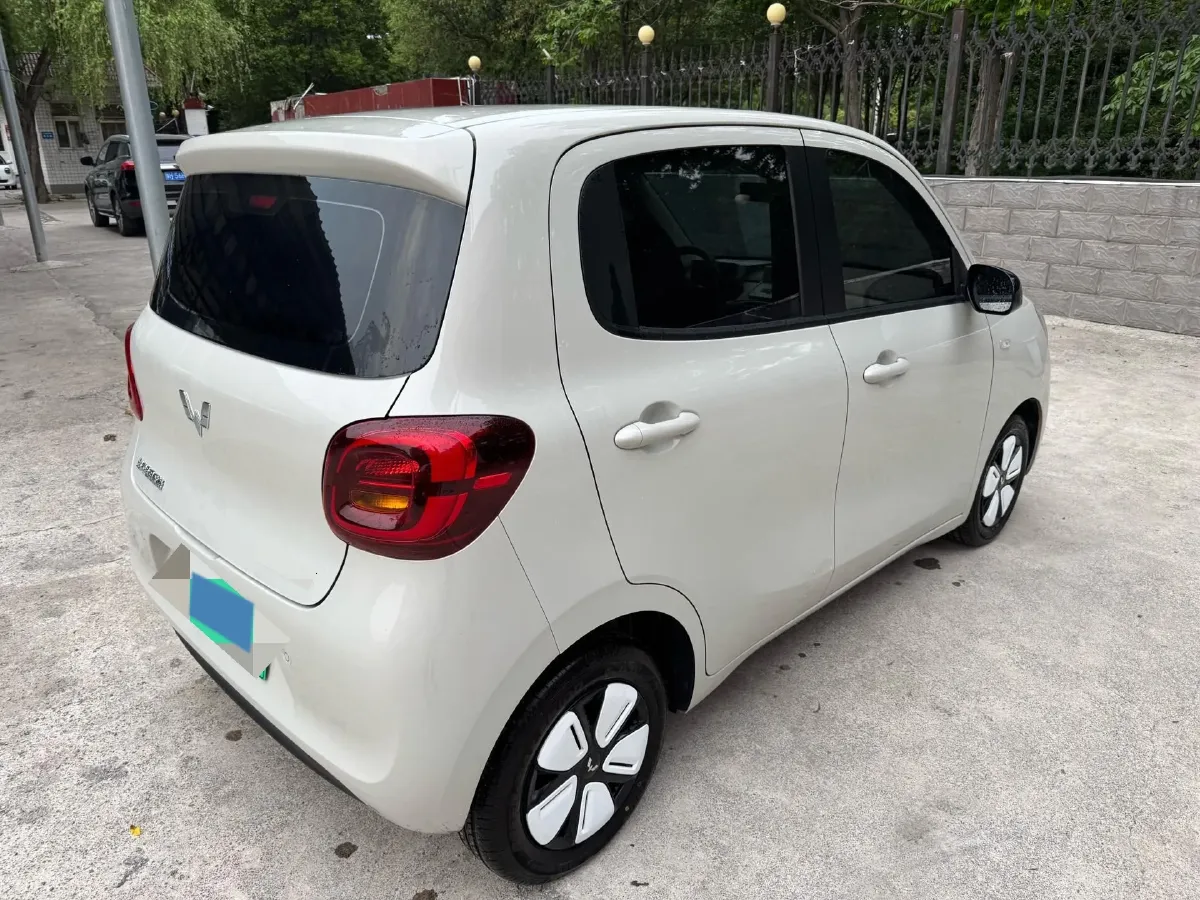 2025 WuLing HongGuang MINI EV BEV 16.2KWH,autocango,china used car exporter,china ev exporter,chinese used car exporter,chinese used ev exporter