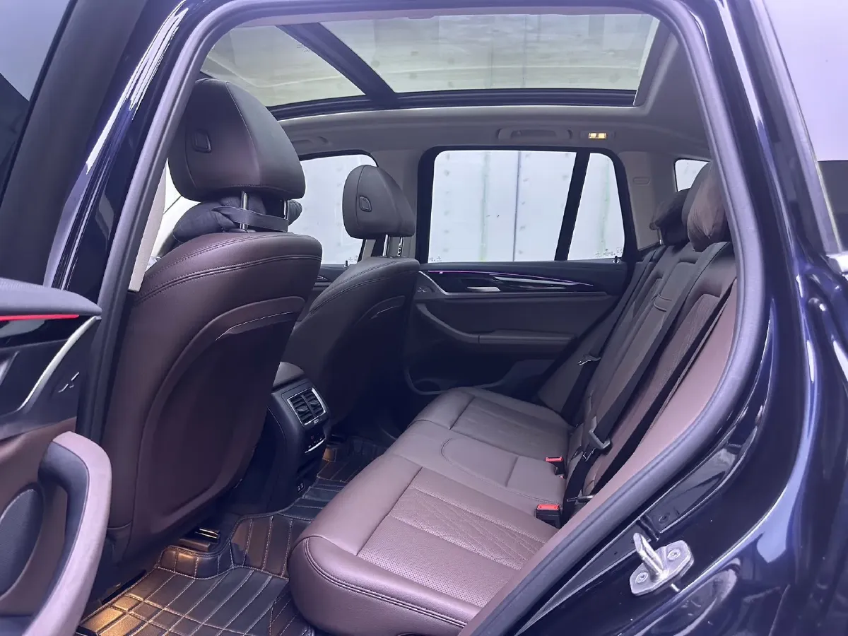 2022 BMW X3 2.0T 184HP L4 8AT,autocango,china used car exporter,china ev exporter,chinese used car exporter,chinese used ev exporter