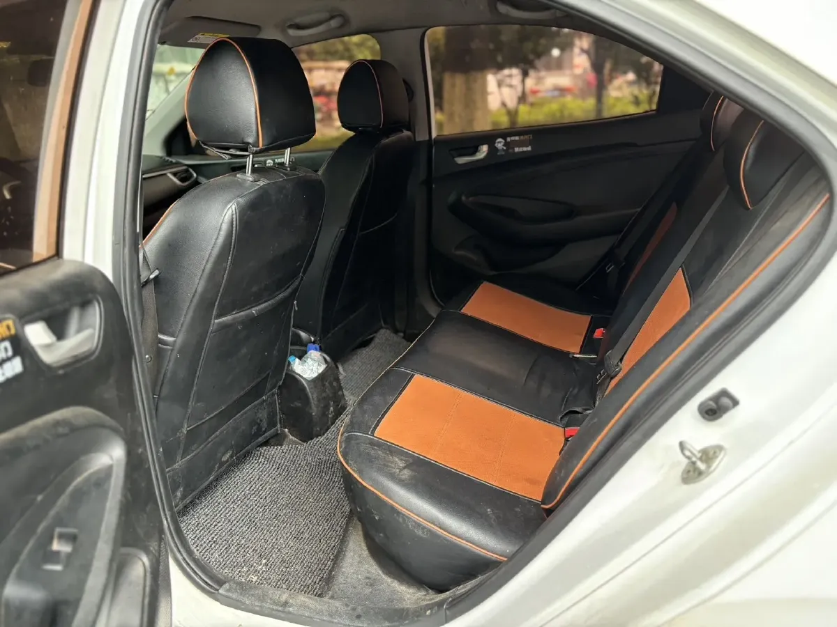 2017 Hyundai Reina 1.4L 95HP L4 5MT,autocango,china used car exporter,china ev exporter,chinese used car exporter,chinese used ev exporter