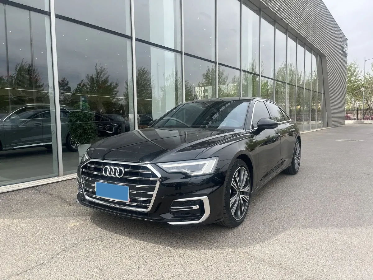 2023 Audi A6L 2.0T 245HP L4 7DCT,autocango,china used car exporter,china ev exporter,chinese used car exporter,chinese used ev exporter