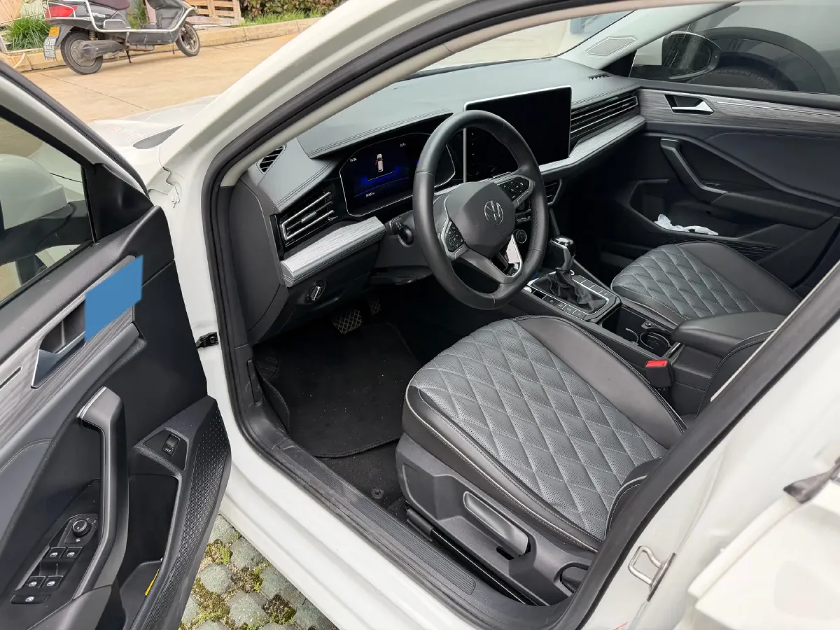 2023 Volkswagen Sagitar 1.4T 150HP L4 7DCT,autocango,china used car exporter,china ev exporter,chinese used car exporter,chinese used ev exporter