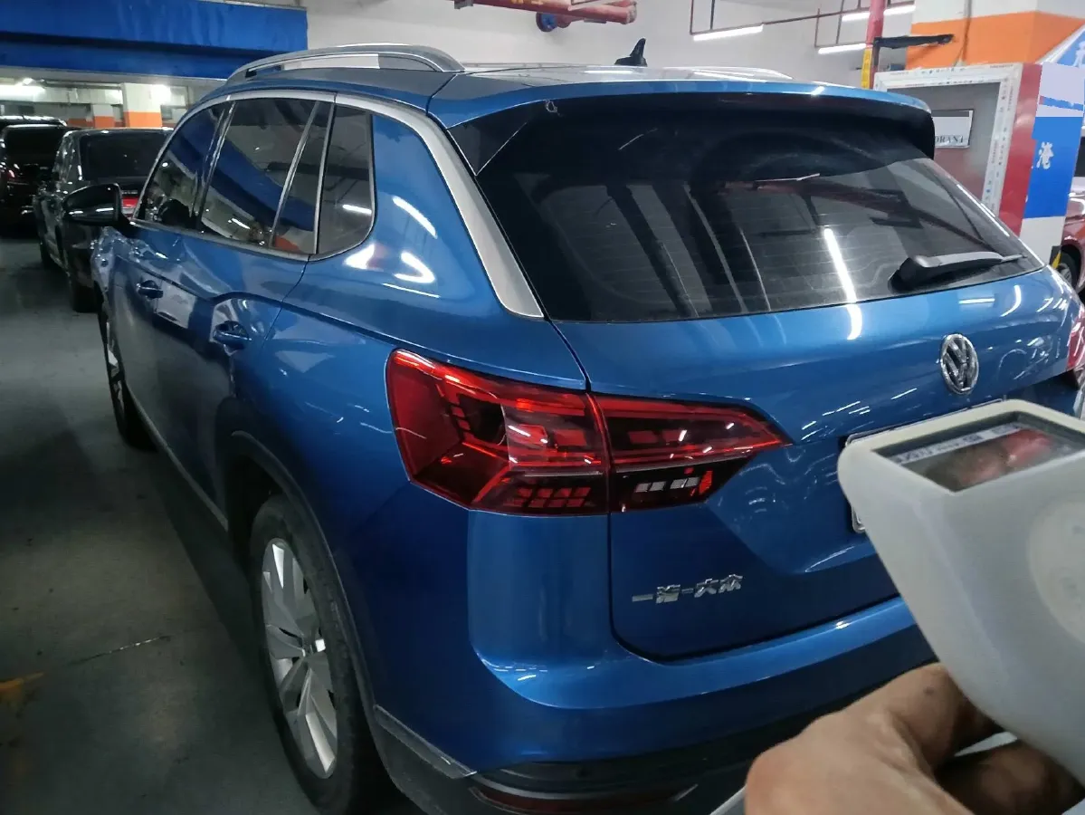 2019 Jeep Cherokee 2.0T 234HP L4 9AT,autocango,china used car exporter,china ev exporter,chinese used car exporter,chinese used ev exporter