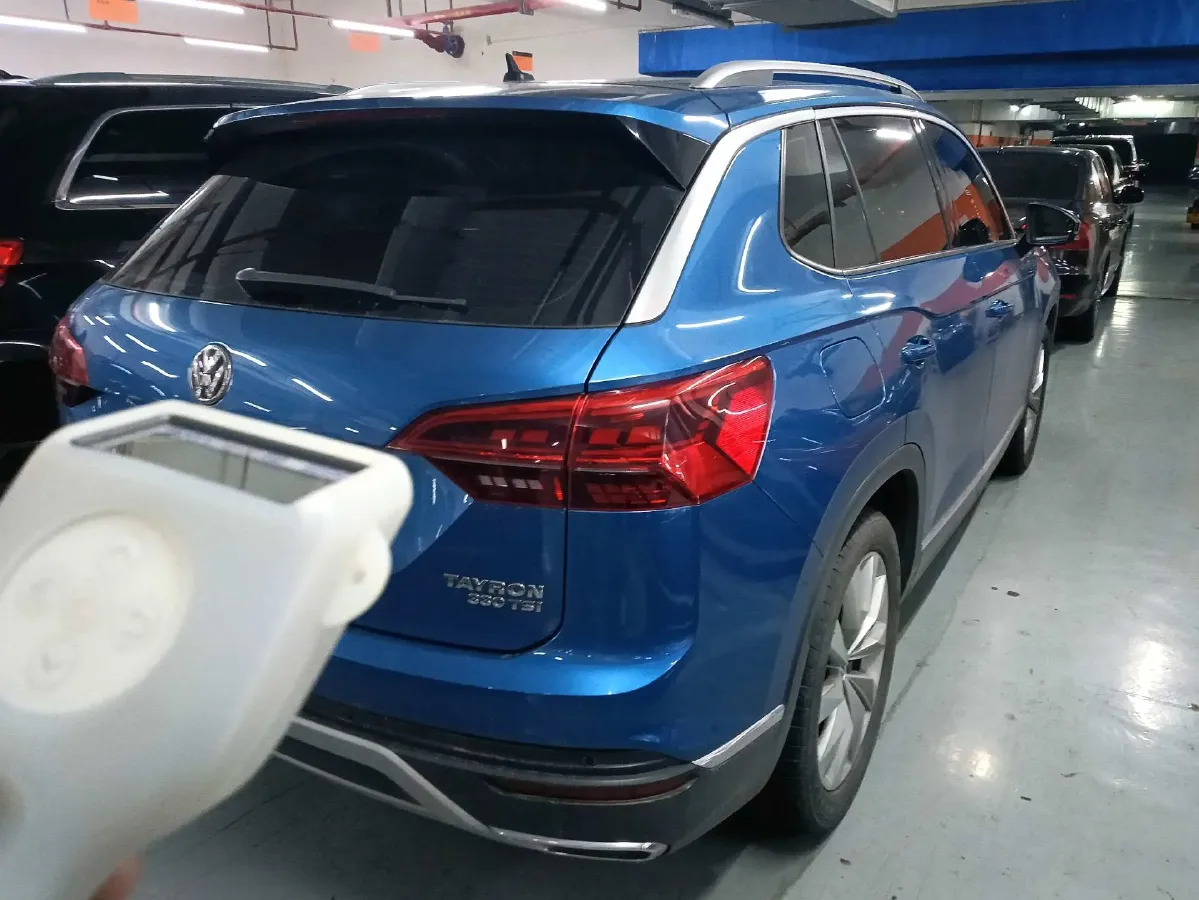 2019 Jeep Cherokee 2.0T 234HP L4 9AT,autocango,china used car exporter,china ev exporter,chinese used car exporter,chinese used ev exporter