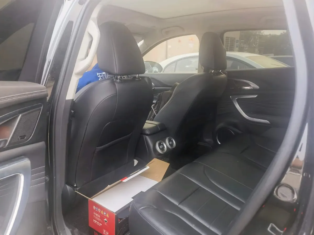 2019 WEY VV7 2.0T 227HP L4 7DCT,autocango,china used car exporter,china ev exporter,chinese used car exporter,chinese used ev exporter