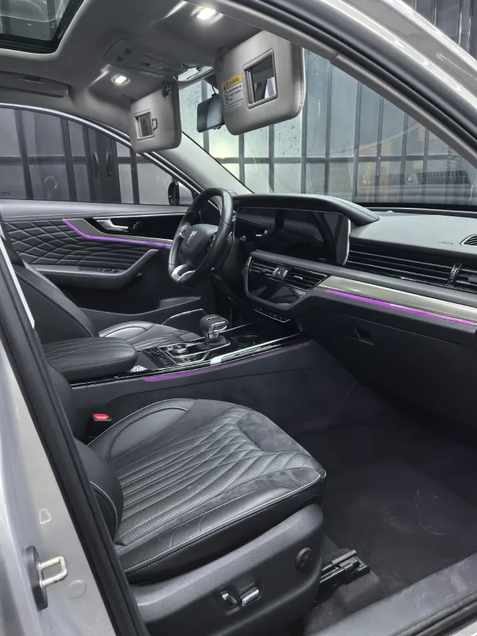 2022 HongQi HS5 2.0T 224HP L4 6AT,autocango,china used car exporter,china ev exporter,chinese used car exporter,chinese used ev exporter