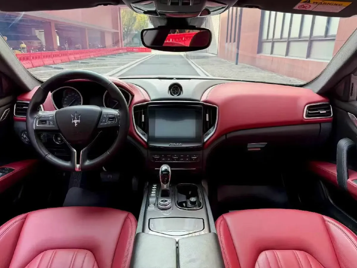 2018 Maserati Ghibli 3.0T 350HP V6 8AT,autocango,china used car exporter,china ev exporter,chinese used car exporter,chinese used ev exporter