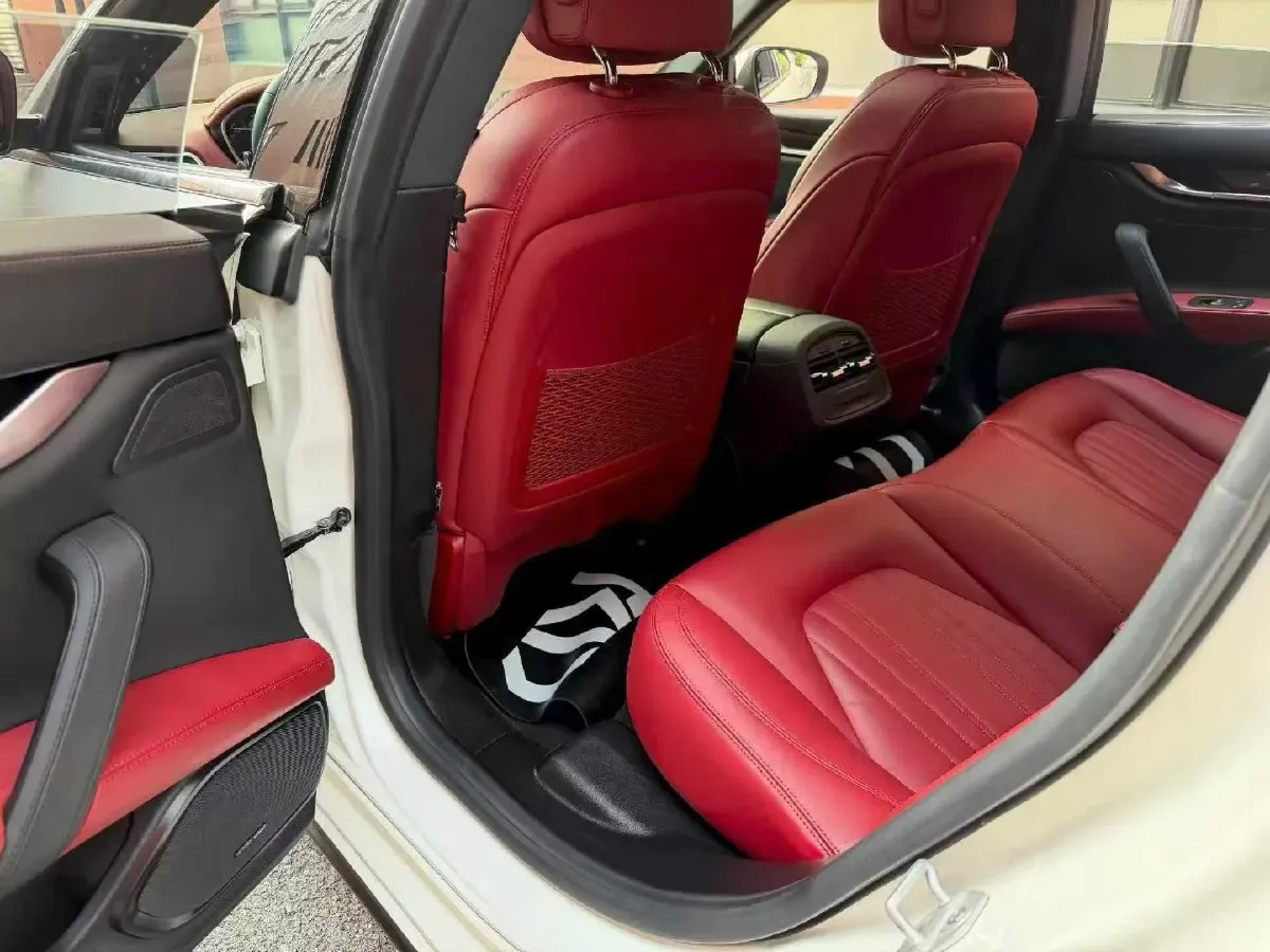 2018 Maserati Ghibli 3.0T 350HP V6 8AT,autocango,china used car exporter,china ev exporter,chinese used car exporter,chinese used ev exporter