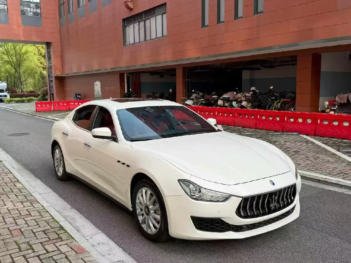 2018 Maserati Ghibli 3.0T 350HP V6 8AT,autocango,china used car exporter,china ev exporter,chinese used car exporter,chinese used ev exporter
