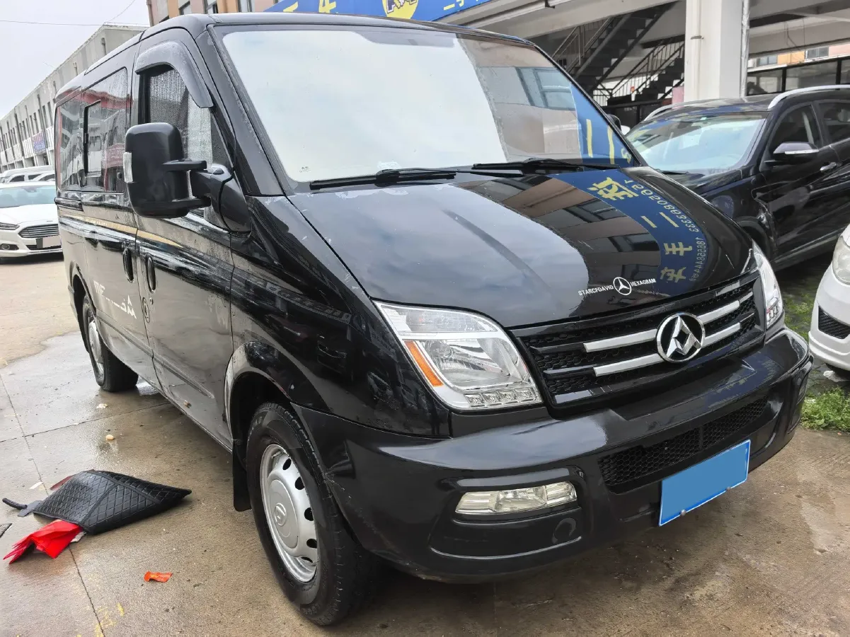 2019 MAXUS XinTu V80 2.0T 139HP L4 6MT,autocango,china used car exporter,china ev exporter,chinese used car exporter,chinese used ev exporter