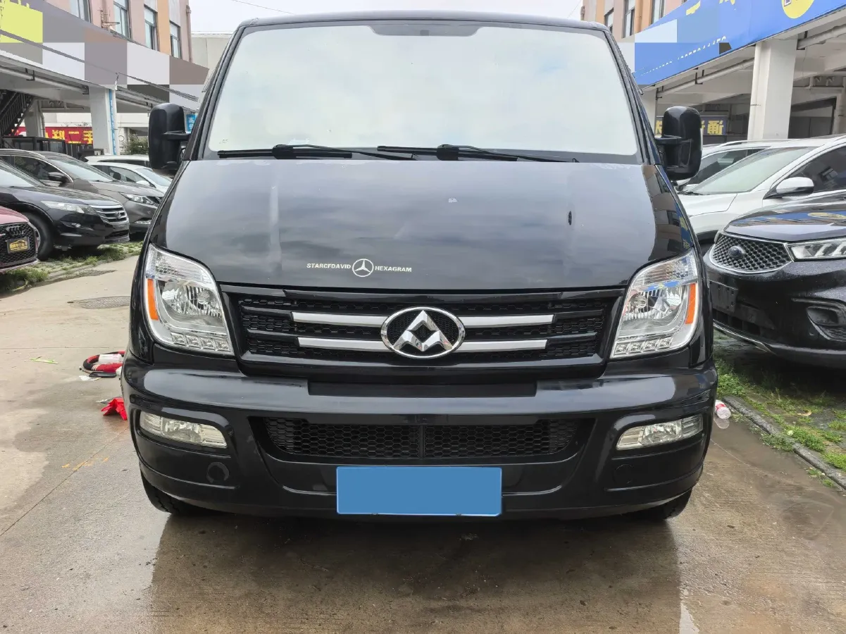 2019 MAXUS XinTu V80 2.0T 139HP L4 6MT,autocango,china used car exporter,china ev exporter,chinese used car exporter,chinese used ev exporter