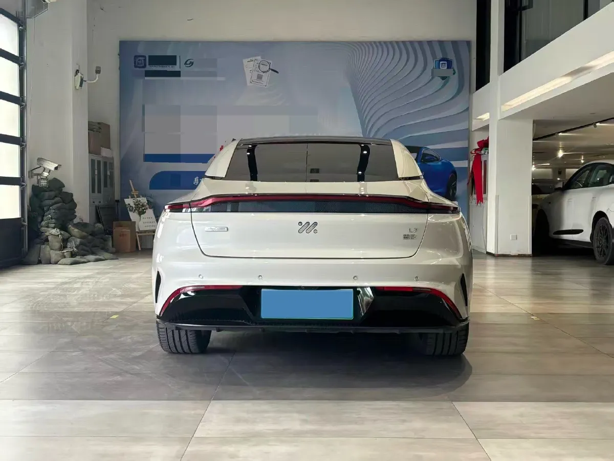 2022 IM L7 BEV 90KWH,autocango,china used car exporter,china ev exporter,chinese used car exporter,chinese used ev exporter