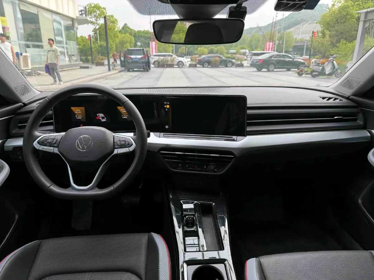 2024 Volkswagen Lamando 1.4T 150HP L4 7DCT,autocango,china used car exporter,china ev exporter,chinese used car exporter,chinese used ev exporter