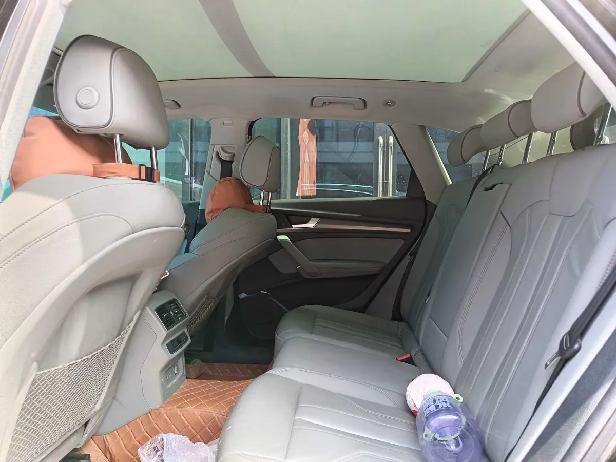 2021 Audi Q5L 2.0T 190HP L4 7DCT,autocango,china used car exporter,china ev exporter,chinese used car exporter,chinese used ev exporter