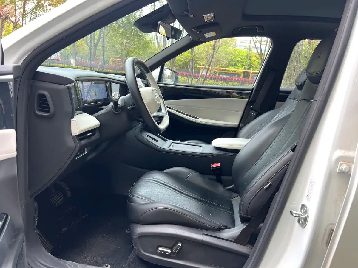 2023 Geely Galaxy L7 1.5T 163HP L4 3DHT PHEV 18.7KWH,autocango,china used car exporter,china ev exporter,chinese used car exporter,chinese used ev exporter