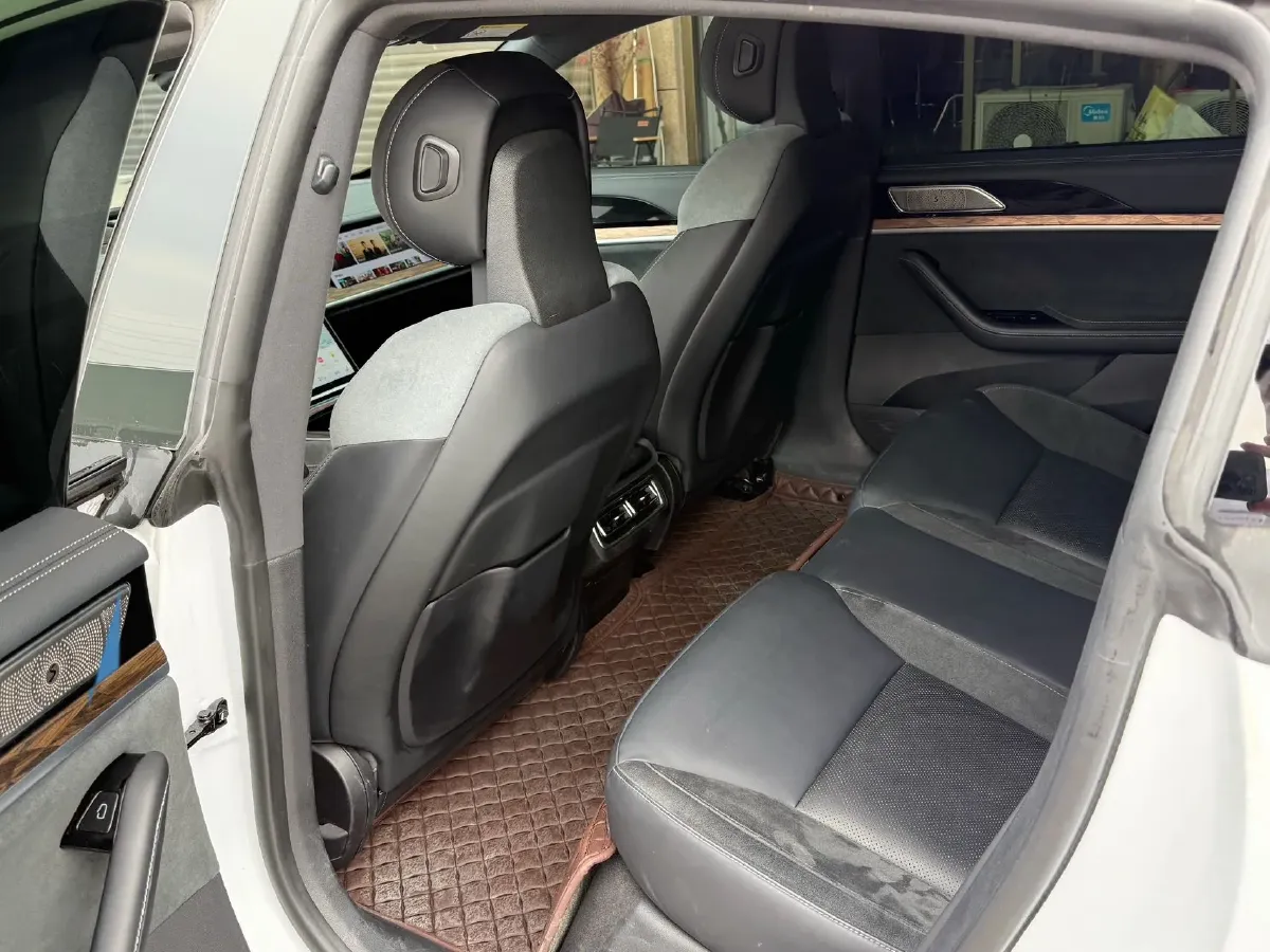 2022 Volkswagen Tiguan L 2.0T 220HP L4 7DCT,autocango,china used car exporter,china ev exporter,chinese used car exporter,chinese used ev exporter