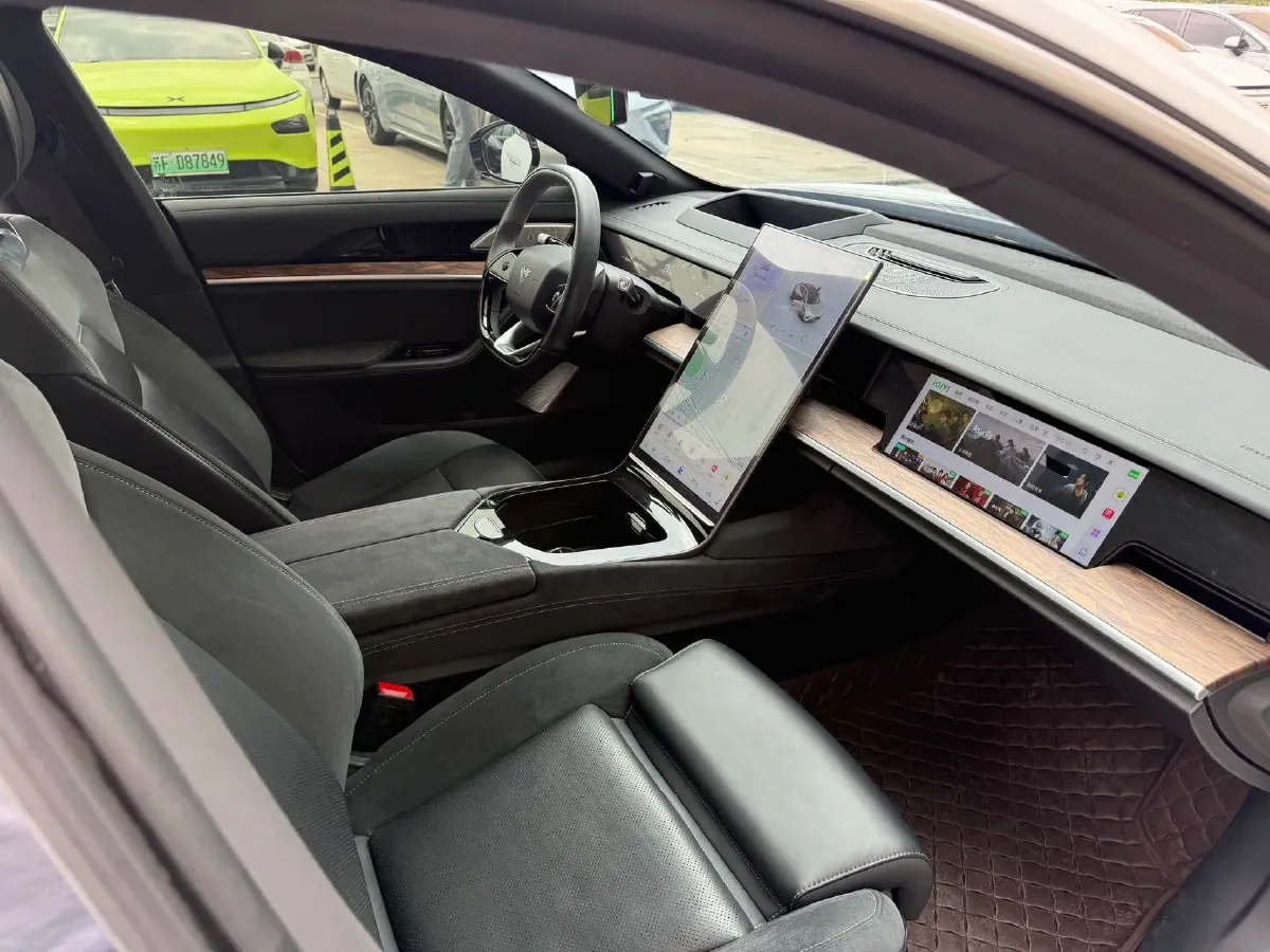 2022 Volkswagen Tiguan L 2.0T 220HP L4 7DCT,autocango,china used car exporter,china ev exporter,chinese used car exporter,chinese used ev exporter