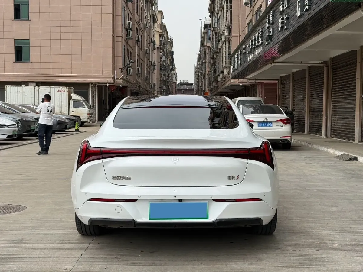 2022 Volkswagen Tiguan L 2.0T 220HP L4 7DCT,autocango,china used car exporter,china ev exporter,chinese used car exporter,chinese used ev exporter