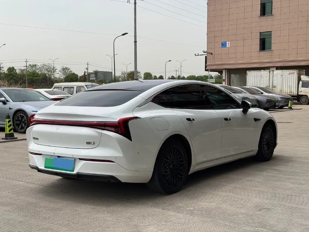 2022 Volkswagen Tiguan L 2.0T 220HP L4 7DCT,autocango,china used car exporter,china ev exporter,chinese used car exporter,chinese used ev exporter