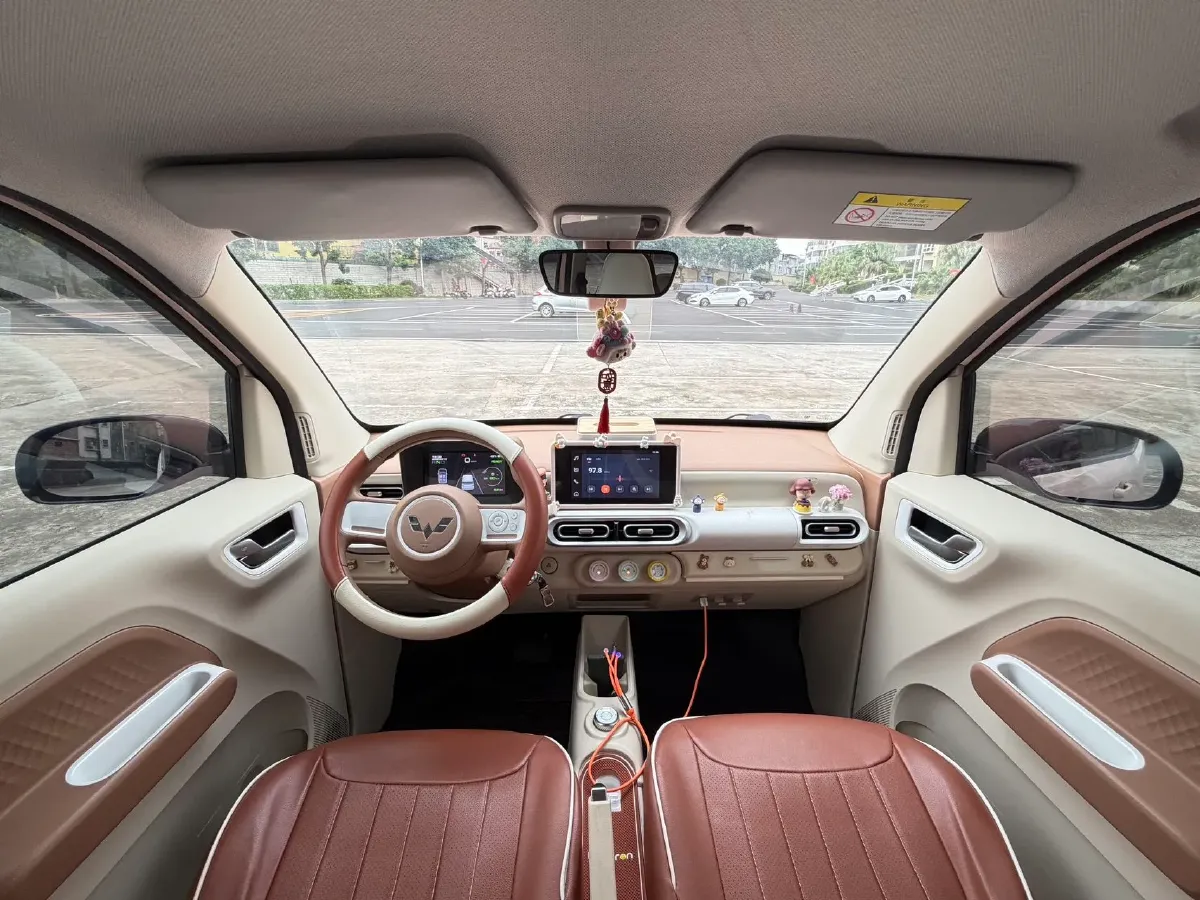 2024 WuLing HongGuang MINI EV BEV 17.3KWH,autocango,china used car exporter,china ev exporter,chinese used car exporter,chinese used ev exporter