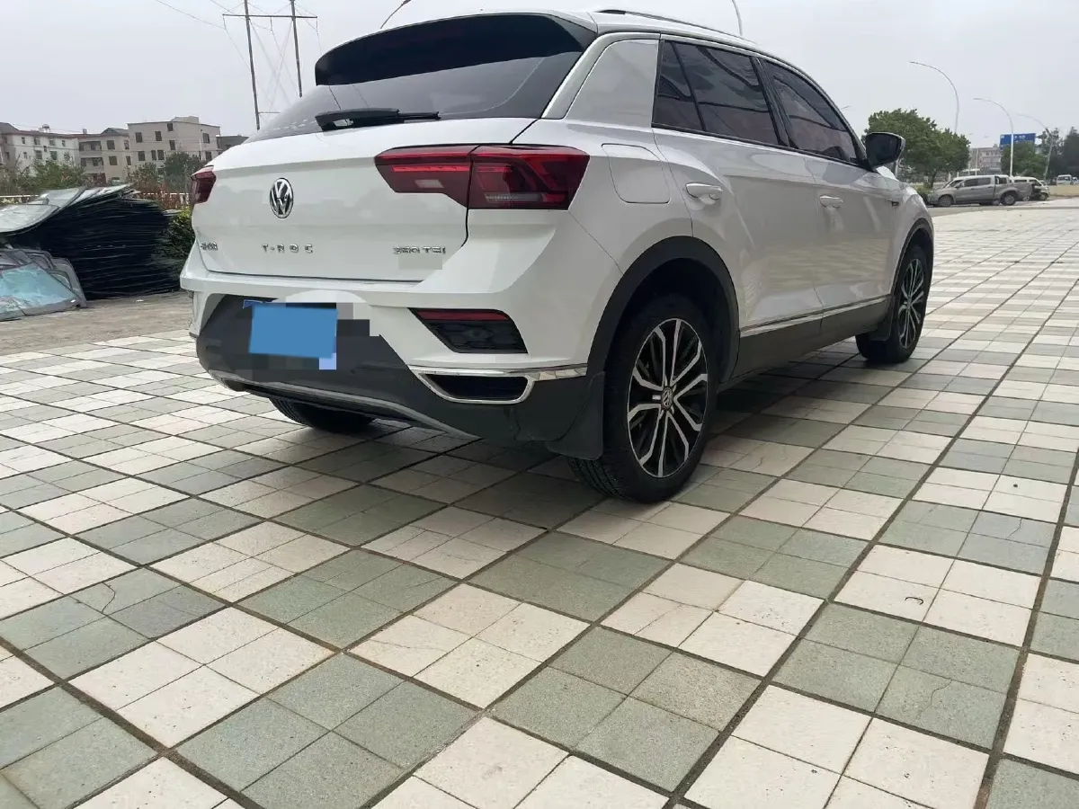2020 Volkswagen T-Roc 1.4T 150HP L4 7DCT,autocango,china used car exporter,china ev exporter,chinese used car exporter,chinese used ev exporter