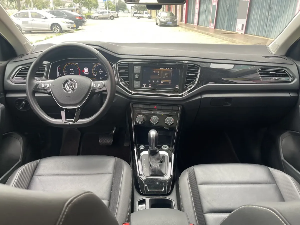 2020 Volkswagen T-Roc 1.4T 150HP L4 7DCT,autocango,china used car exporter,china ev exporter,chinese used car exporter,chinese used ev exporter