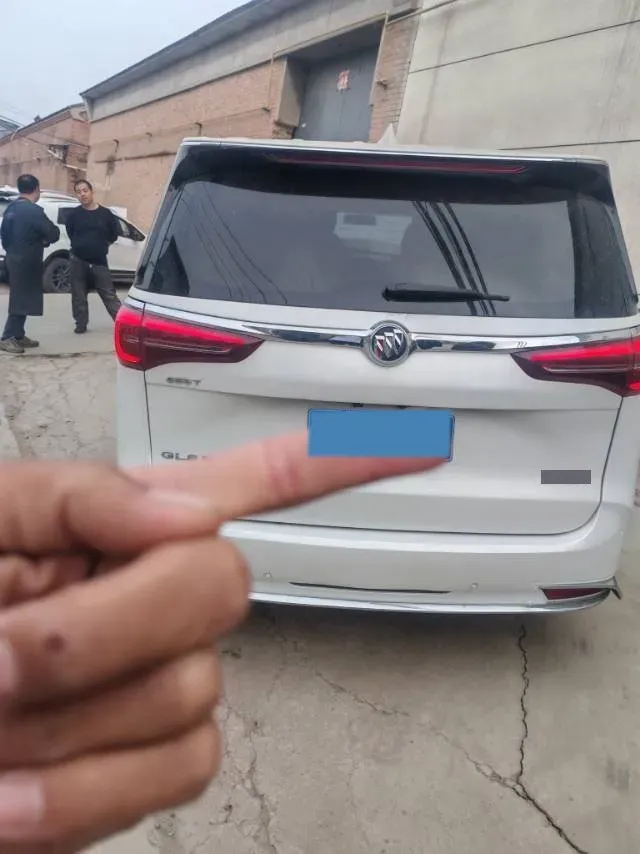 2020 Buick GL8 2.0T 237HP L4 9AT,autocango,china used car exporter,china ev exporter,chinese used car exporter,chinese used ev exporter