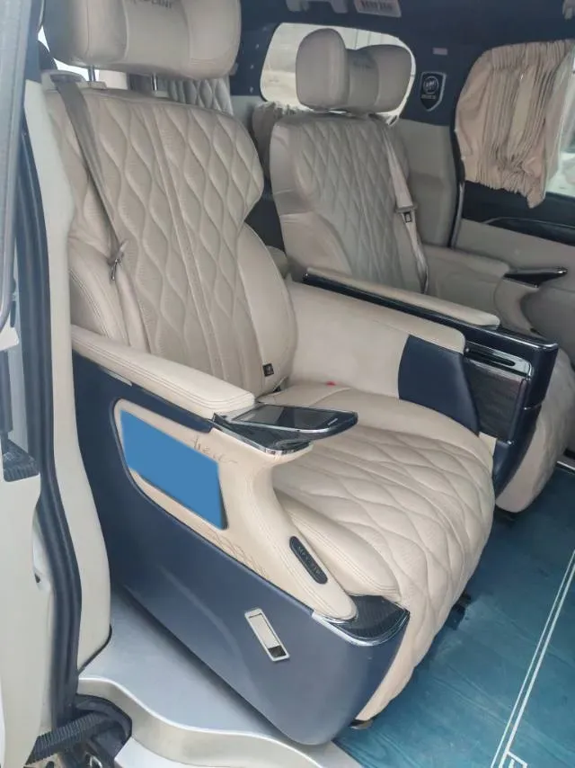 2020 Buick GL8 2.0T 237HP L4 9AT,autocango,china used car exporter,china ev exporter,chinese used car exporter,chinese used ev exporter