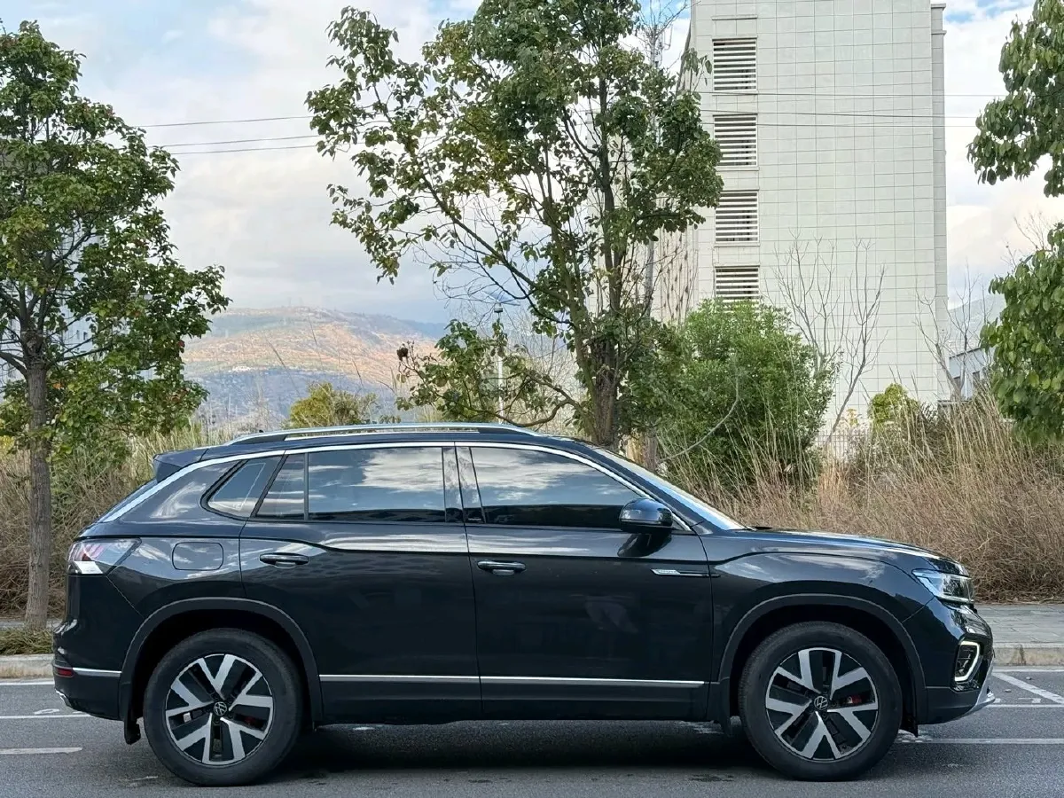2024 Volkswagen Tayron 2.0T 186HP L4 7DCT,autocango,china used car exporter,china ev exporter,chinese used car exporter,chinese used ev exporter