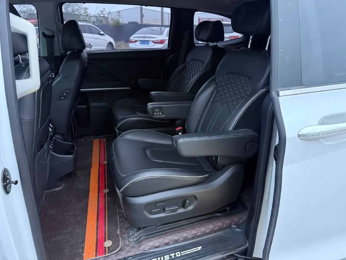 2021 Hyundai Custo 2.0T 236HP L4 8AT,autocango,china used car exporter,china ev exporter,chinese used car exporter,chinese used ev exporter