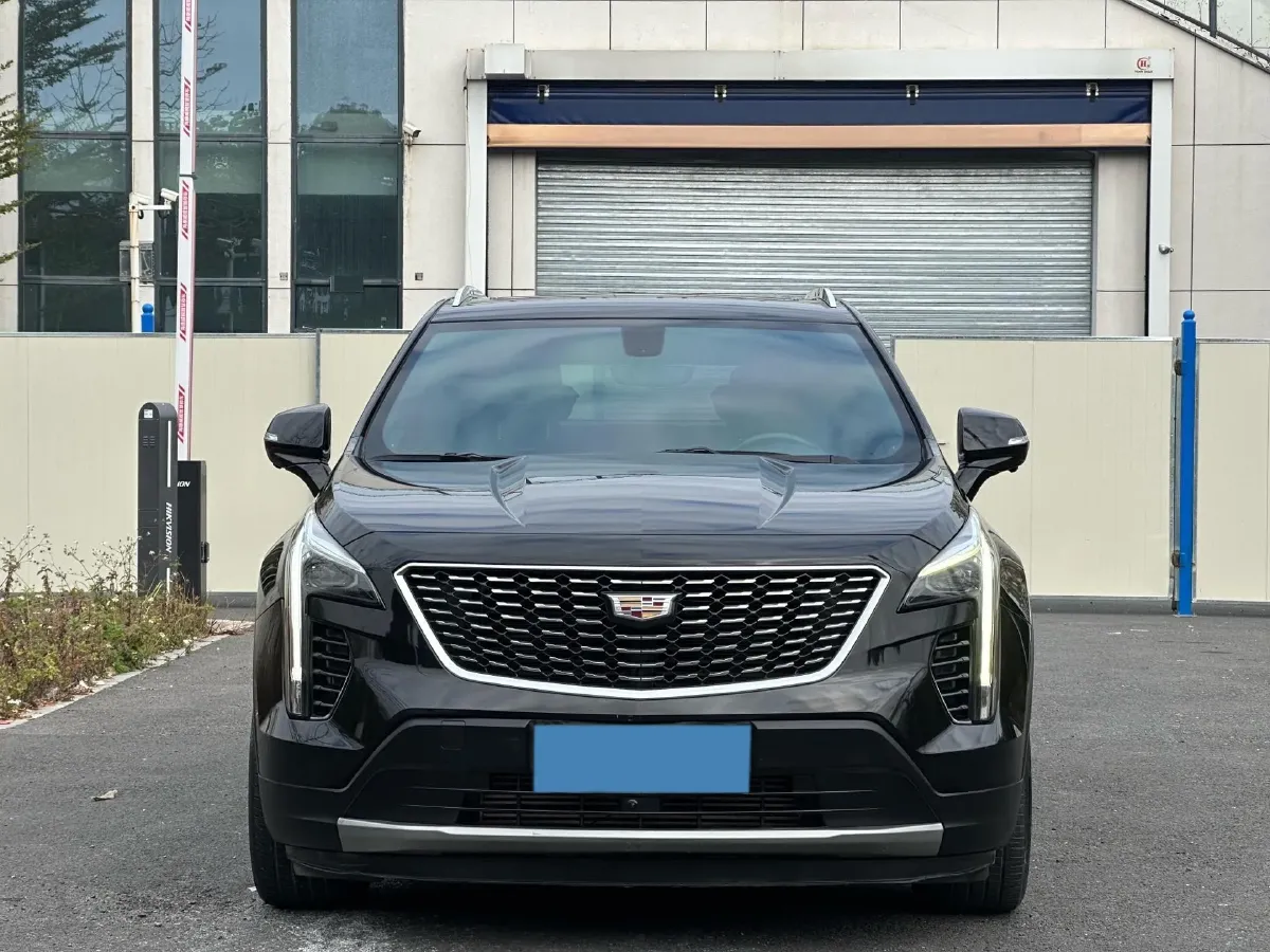 2020 Cadillac XT4 2.0T 241HP L4 9AT,autocango,china used car exporter,china ev exporter,chinese used car exporter,chinese used ev exporter
