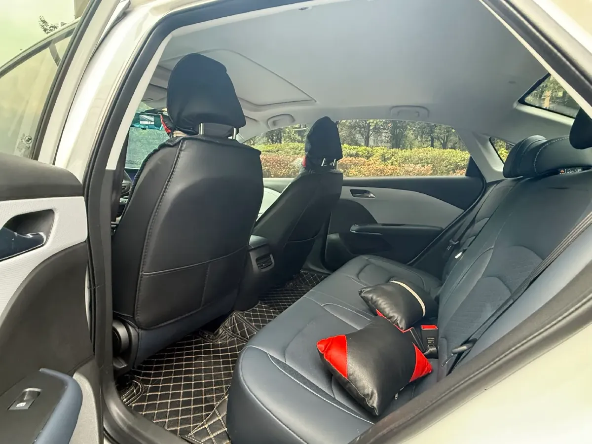 2023 Chevrolet Monza 1.5L 113HP L4 6DCT,autocango,china used car exporter,china ev exporter,chinese used car exporter,chinese used ev exporter