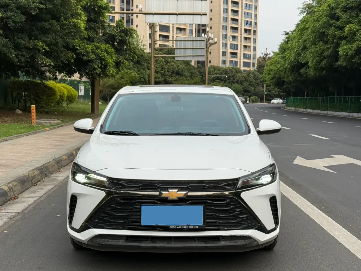 2023 Chevrolet Monza 1.5L 113HP L4 6DCT,autocango,china used car exporter,china ev exporter,chinese used car exporter,chinese used ev exporter