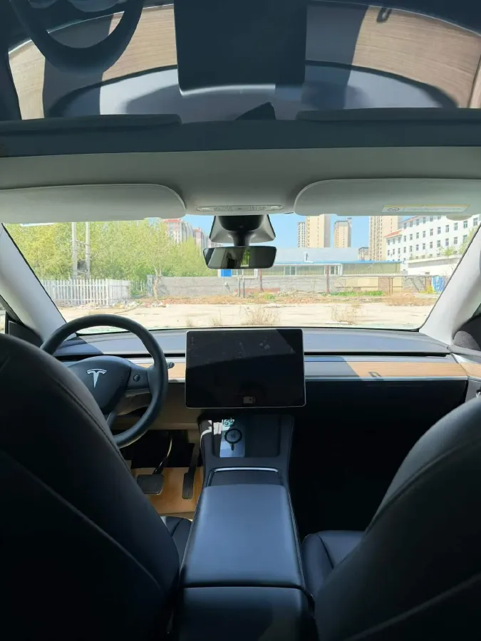 2022 Tesla Model Y BEV 60KWH,autocango,china used car exporter,china ev exporter,chinese used car exporter,chinese used ev exporter