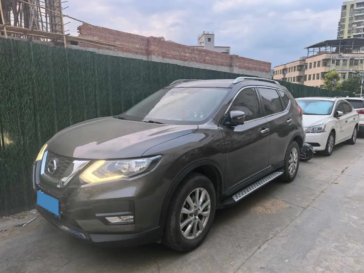2021 Nissan X-Trail 2.0L 151HP L4 CVT,autocango,china used car exporter,china ev exporter,chinese used car exporter,chinese used ev exporter