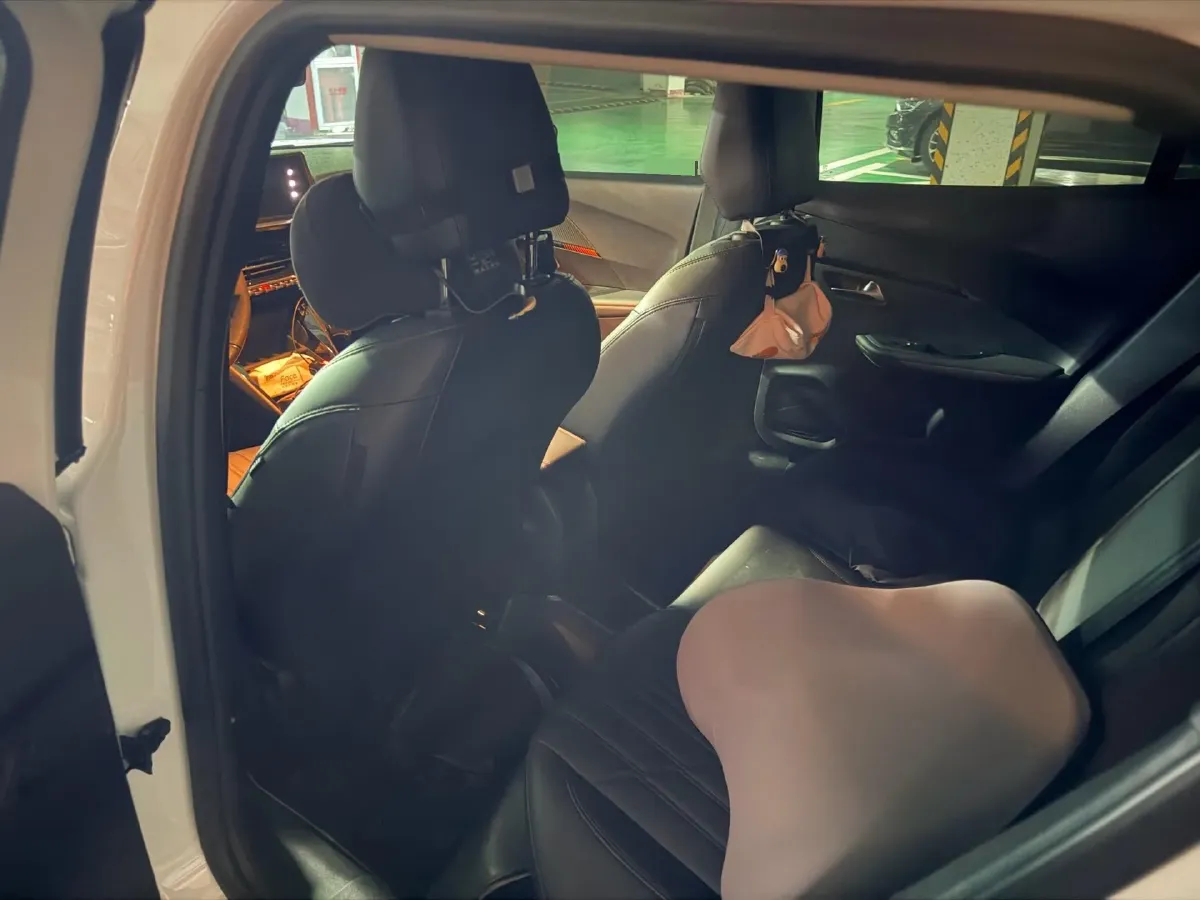 2022 Peugeot 2008 1.2T 136HP L3 6DCT,autocango,china used car exporter,china ev exporter,chinese used car exporter,chinese used ev exporter