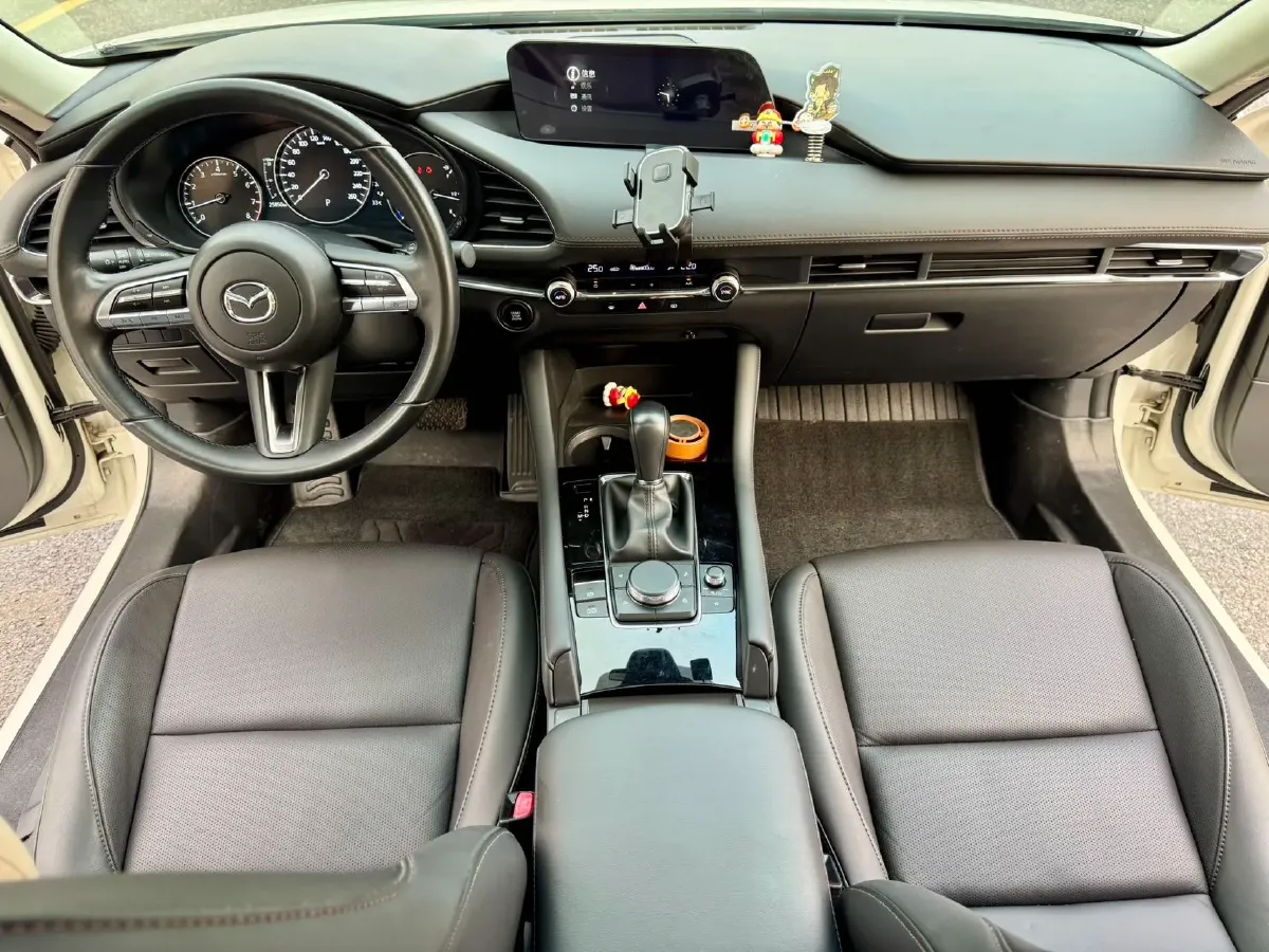 2023 Mazda 3 Axela 2.0L 158HP L4 6AT,autocango,china used car exporter,china ev exporter,chinese used car exporter,chinese used ev exporter