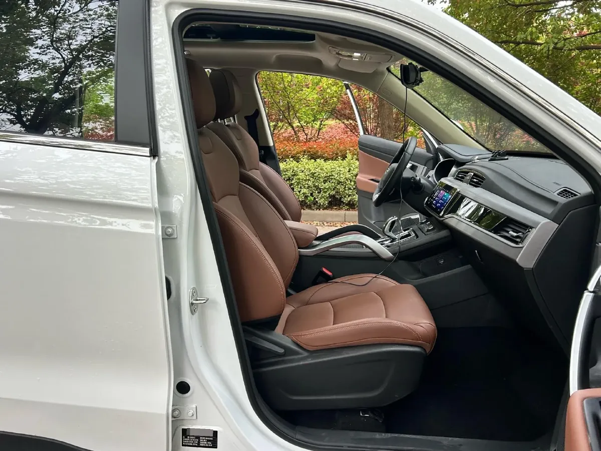 2021 Geely Azkarra 1.8T 184HP L4 7DCT,autocango,china used car exporter,china ev exporter,chinese used car exporter,chinese used ev exporter