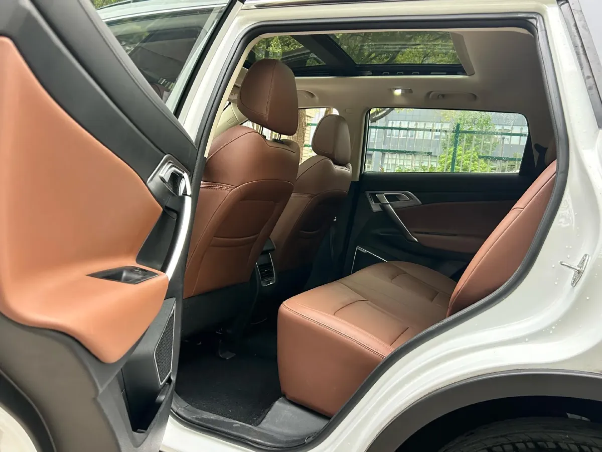 2021 Geely Azkarra 1.8T 184HP L4 7DCT,autocango,china used car exporter,china ev exporter,chinese used car exporter,chinese used ev exporter