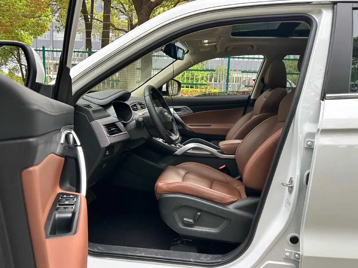 2021 Geely Azkarra 1.8T 184HP L4 7DCT,autocango,china used car exporter,china ev exporter,chinese used car exporter,chinese used ev exporter