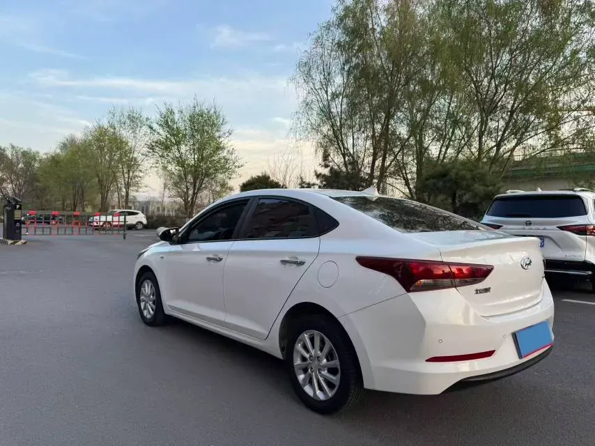 2016 Hyundai Verna 1.4L 100HP L4 6AT,autocango,china used car exporter,china ev exporter,chinese used car exporter,chinese used ev exporter