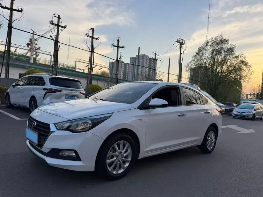 2016 Hyundai Verna 1.4L 100HP L4 6AT,autocango,china used car exporter,china ev exporter,chinese used car exporter,chinese used ev exporter